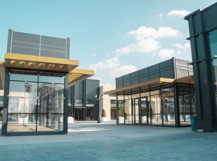 Mixed-use commercial center built by CLOSW"
