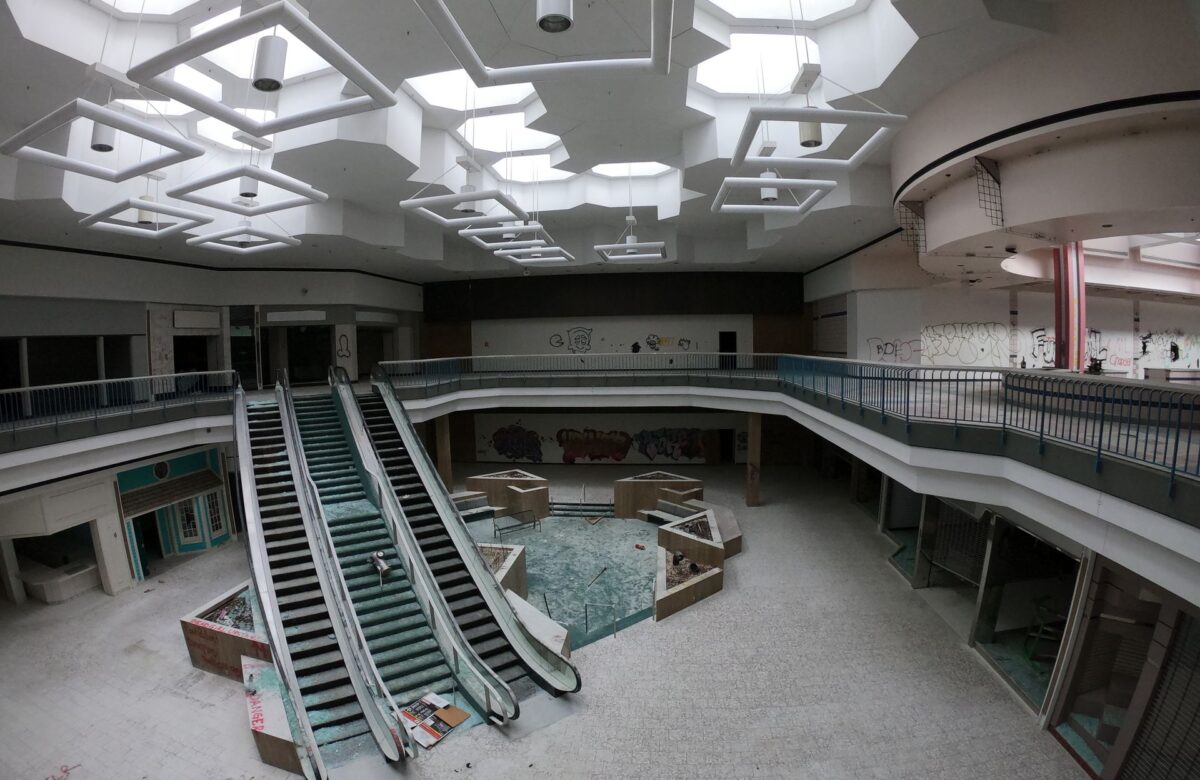 Commercial retail center construction by CLOSW design-build contractor
